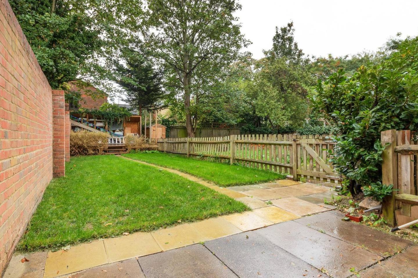 Airy Spacious 1 Bedroom Aprtment With Garden In Brixton Londra Dış mekan fotoğraf