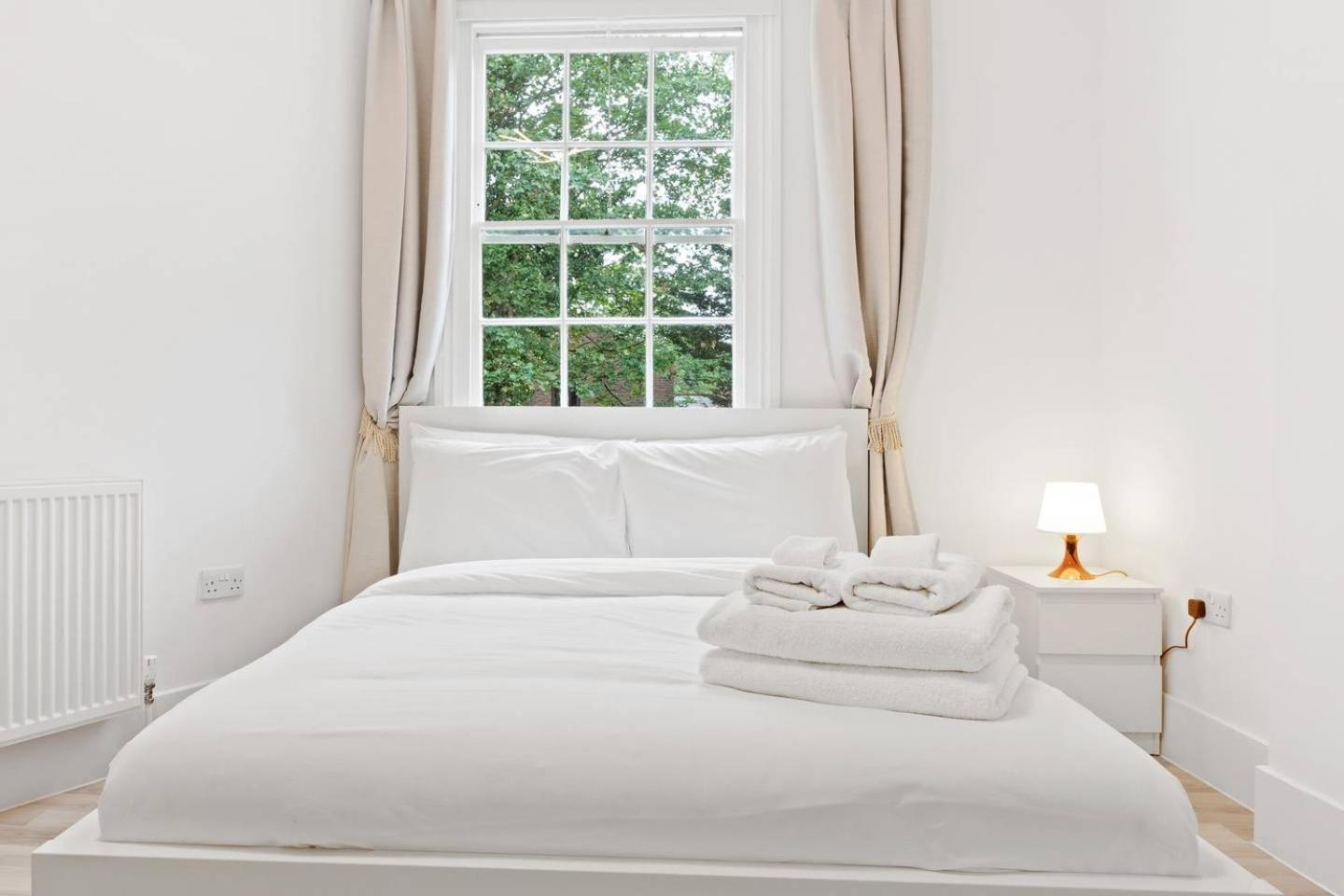 Airy Spacious 1 Bedroom Aprtment With Garden In Brixton Londra Dış mekan fotoğraf